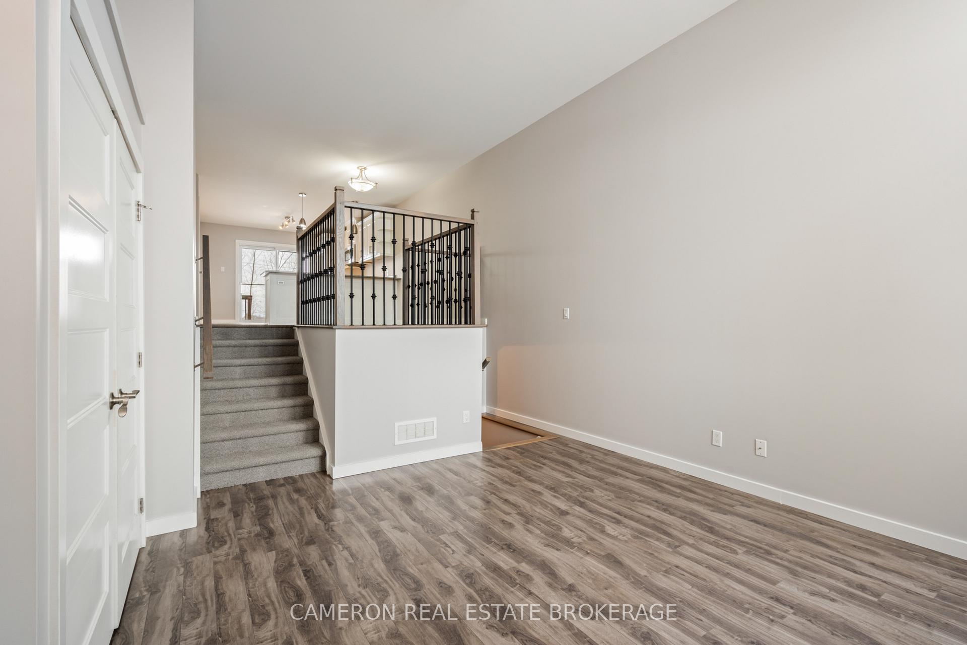 Photo 4 of 234 Glen Nora Drive, Cornwall — HOMEH