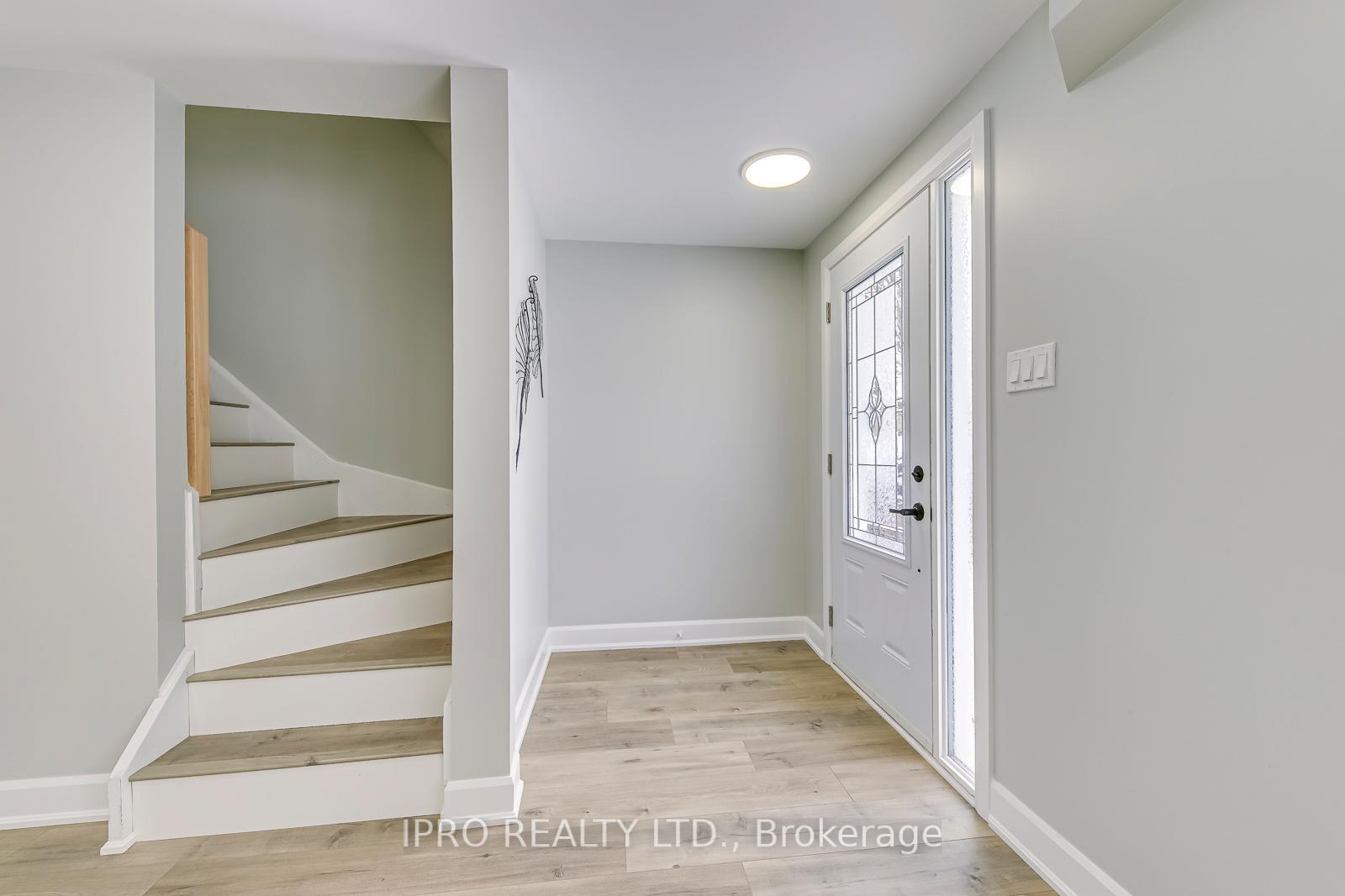 Photo 2 of 433 Preston Parkway, Cambridge — HOMEH