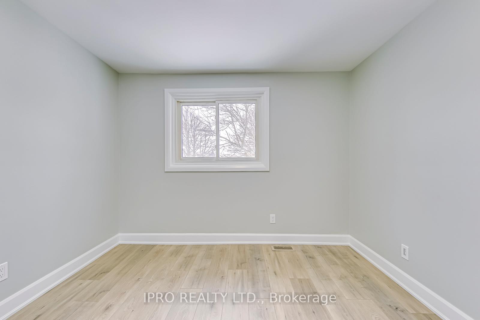 Photo 16 of 433 Preston Parkway, Cambridge — HOMEH