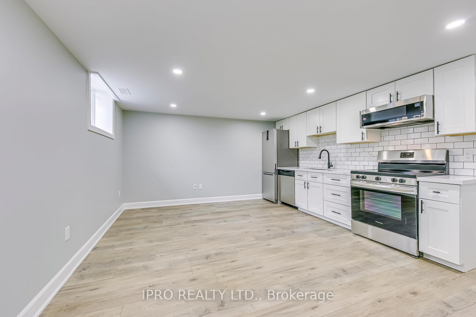 Photo 22 of 433 Preston Parkway, Cambridge — HOMEH