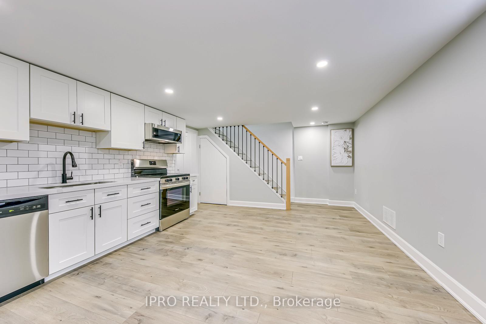 Photo 23 of 433 Preston Parkway, Cambridge — HOMEH