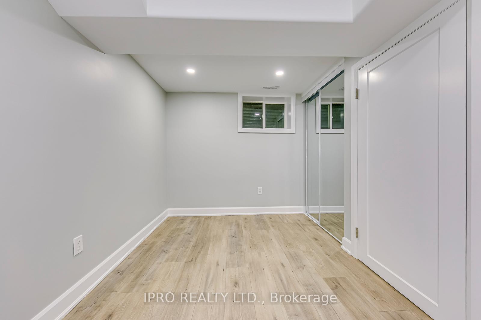 Photo 25 of 433 Preston Parkway, Cambridge — HOMEH