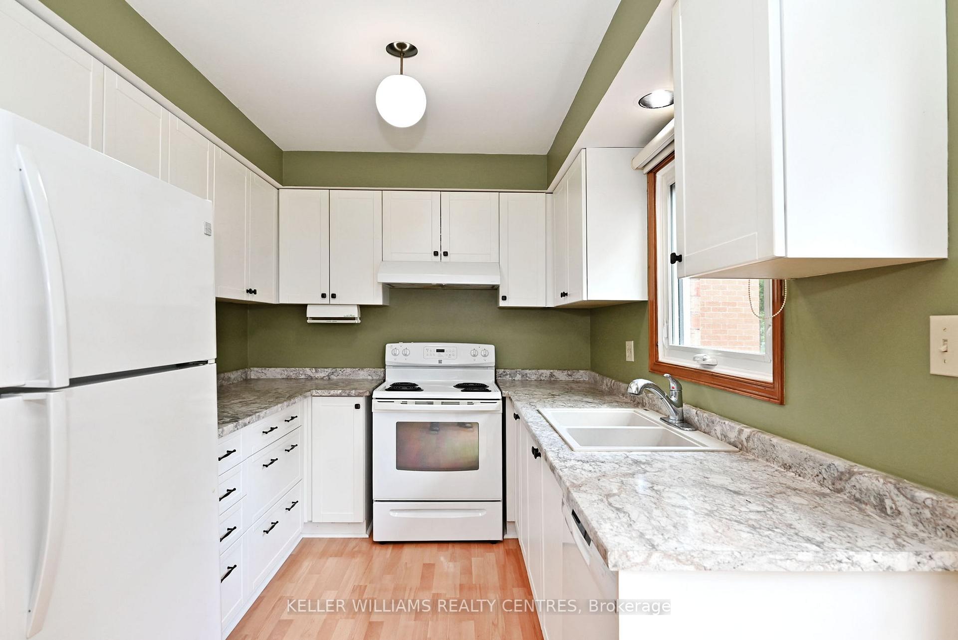 Photo 8 of 16 Lanewood Drive, Aurora, Hills of St Andrew — HOMEH