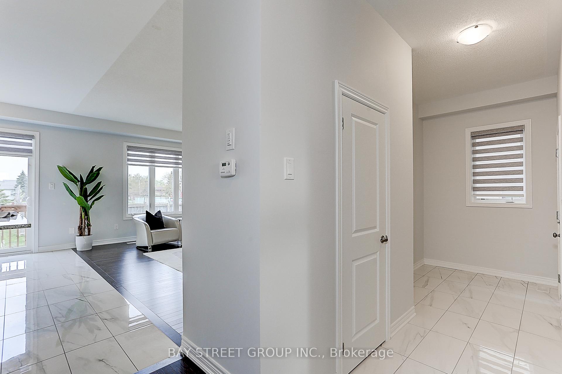 Photo 7 of 37 Bill Guy Drive, Georgina, Keswick South — HOMEH