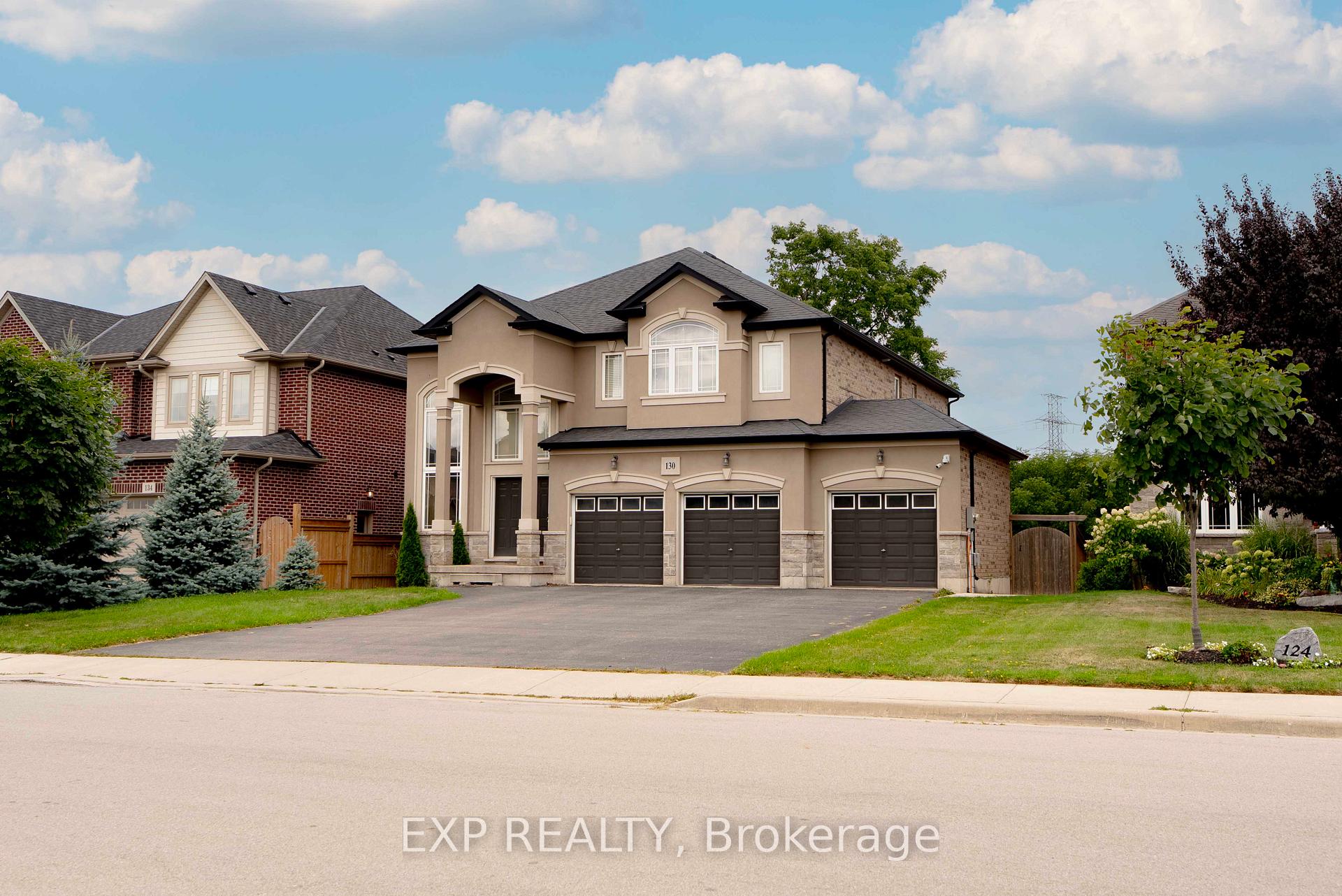 Photo 2 of 130 Kingsview Drive, Hamilton, Albion Falls — HOMEH