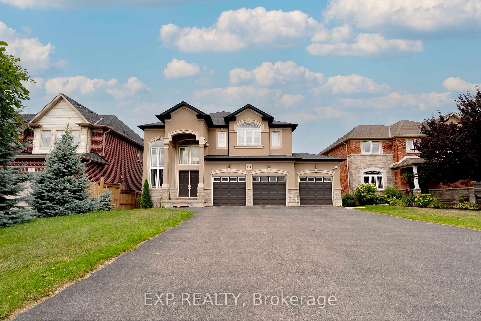 Photo 4 of 130 Kingsview Drive, Hamilton, Albion Falls — HOMEH