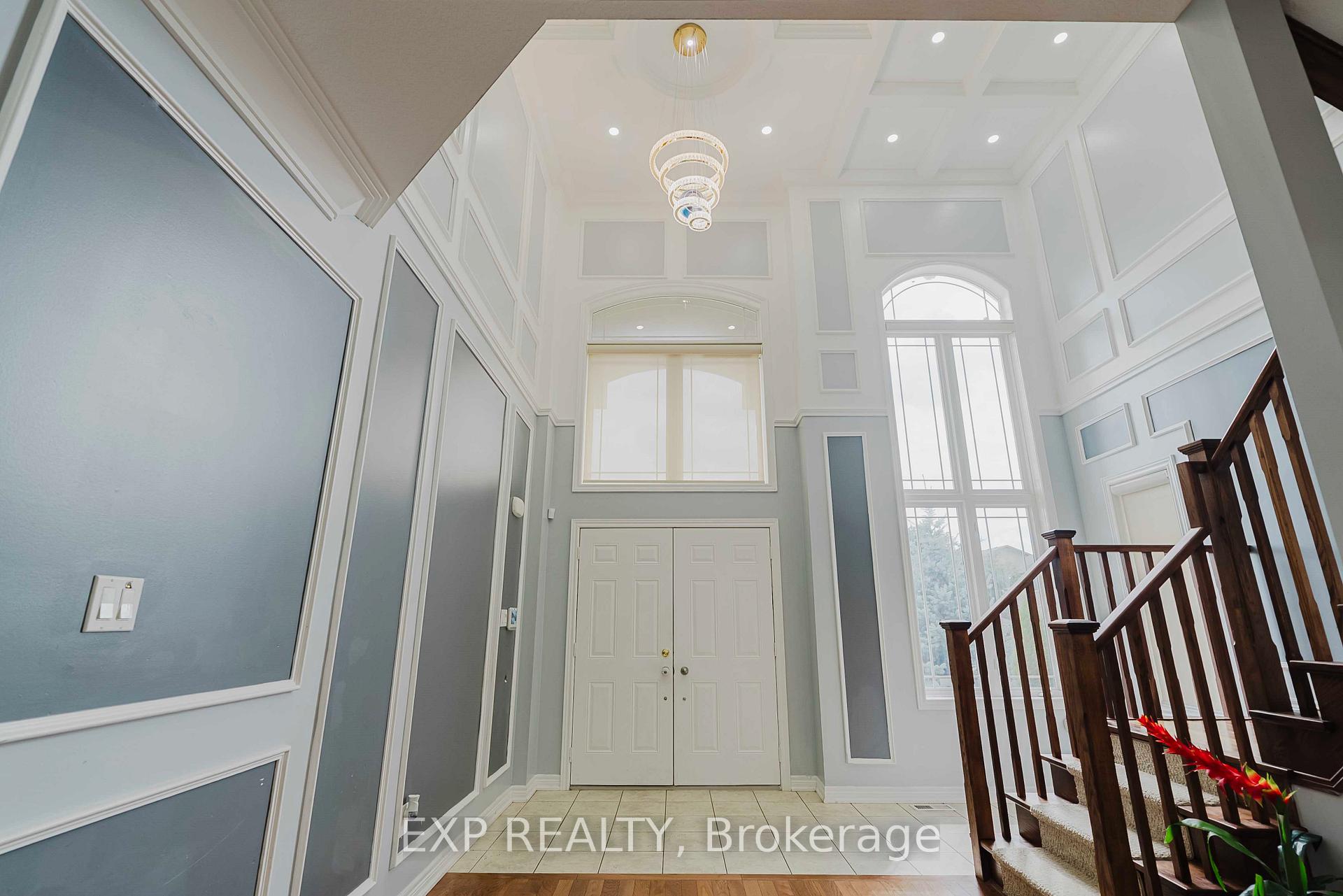 Photo 6 of 130 Kingsview Drive, Hamilton, Albion Falls — HOMEH