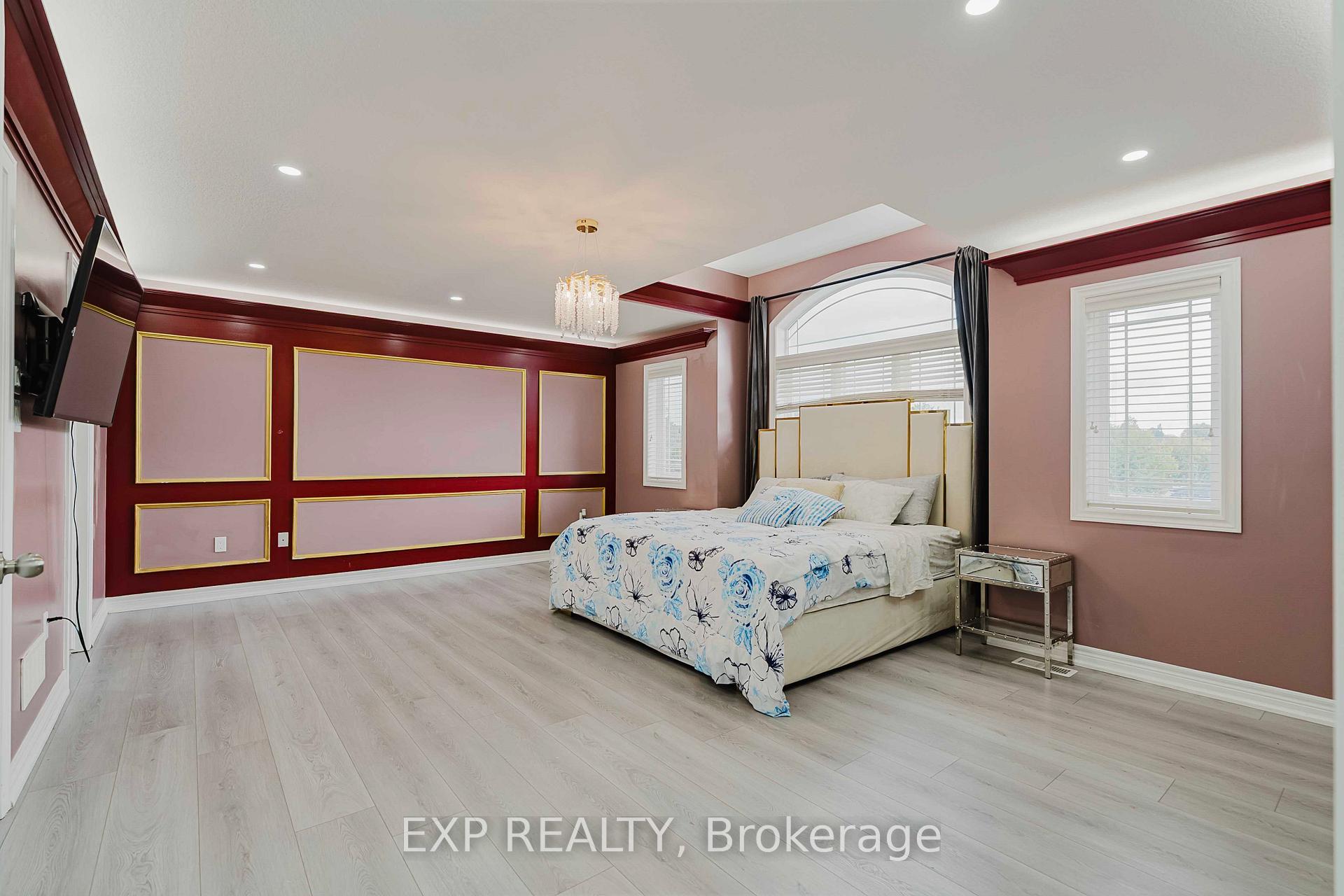 Photo 25 of 130 Kingsview Drive, Hamilton, Albion Falls — HOMEH