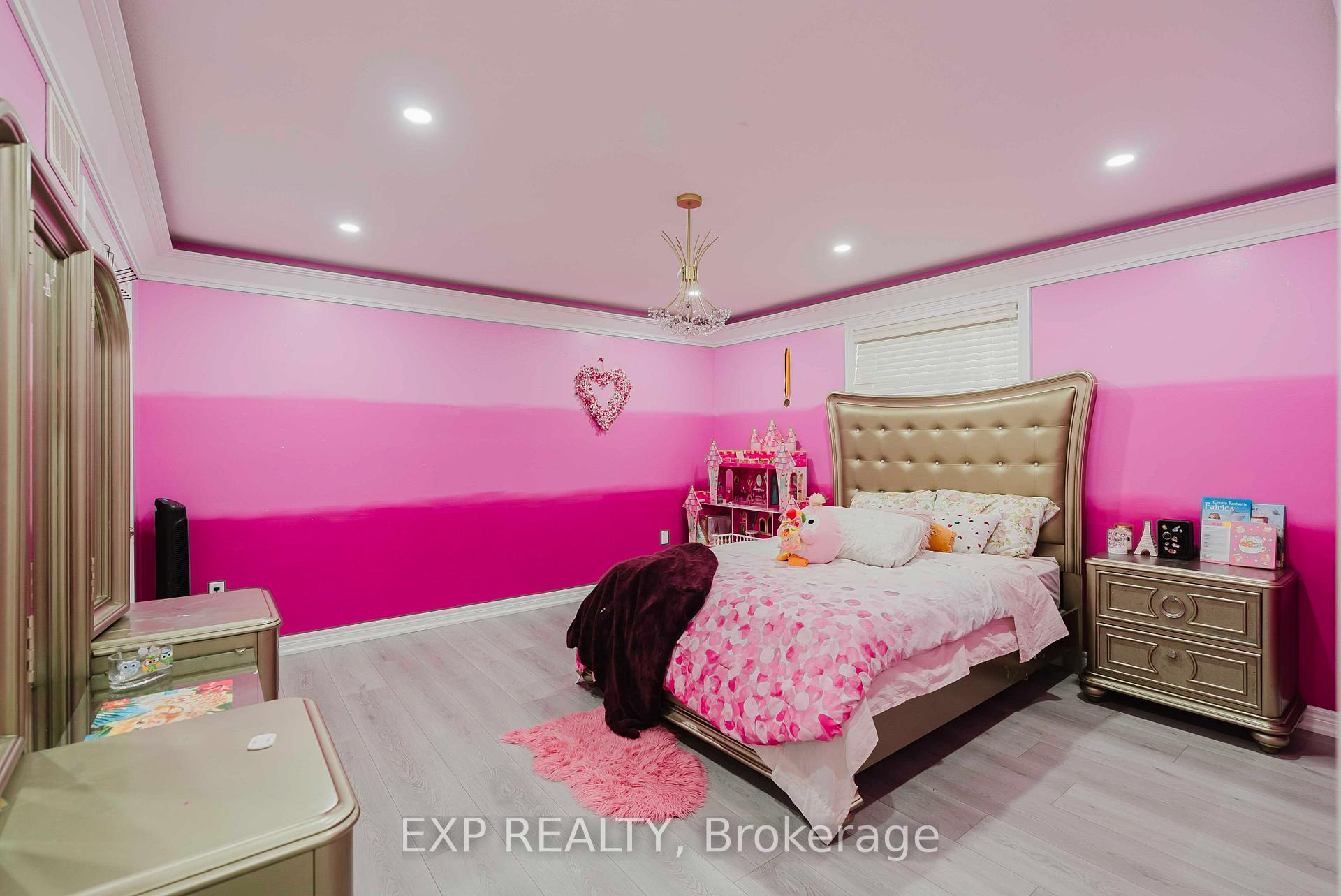 Photo 34 of 130 Kingsview Drive, Hamilton, Albion Falls — HOMEH