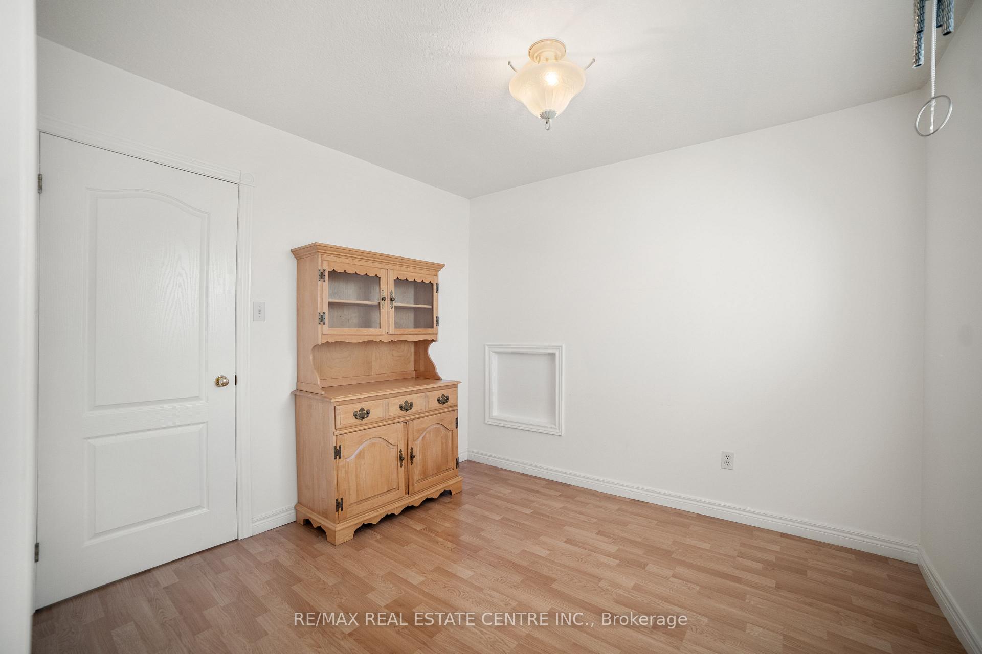 Photo 23 of 96 Bluerock Crescent, Cambridge — HOMEH