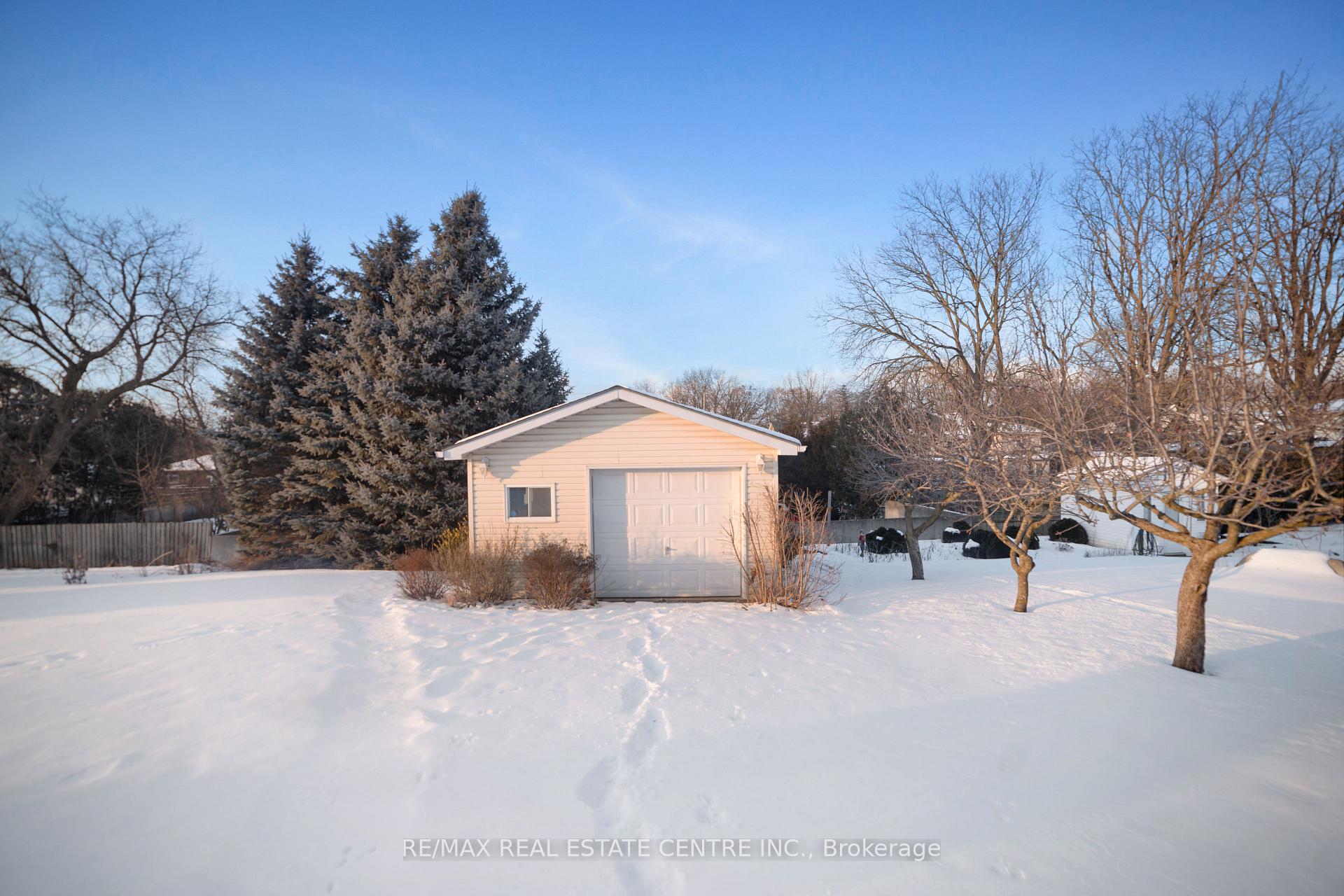 Photo 35 of 96 Bluerock Crescent, Cambridge — HOMEH