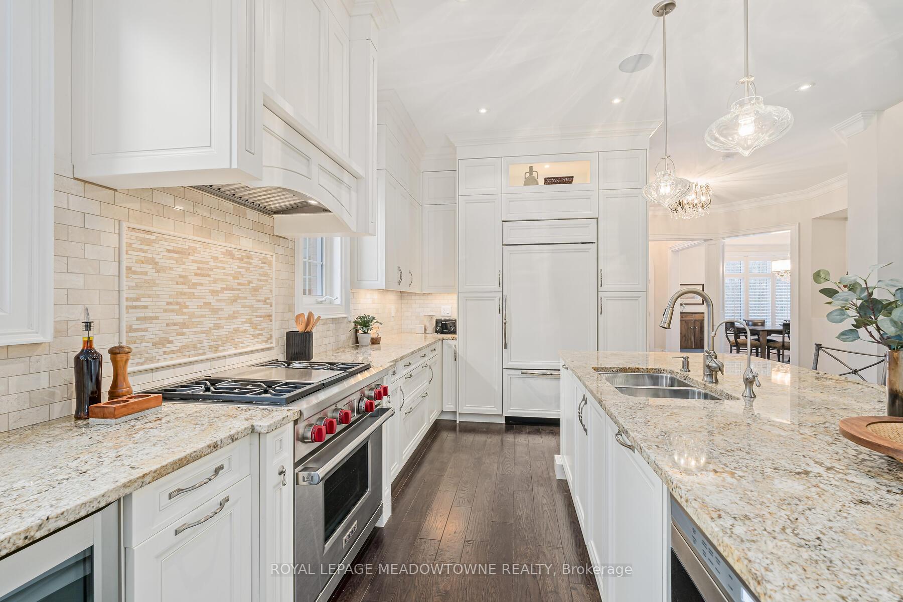 Photo 10 of 47 Barraclough Boulevard, Halton Hills, Glen Williams — HOMEH