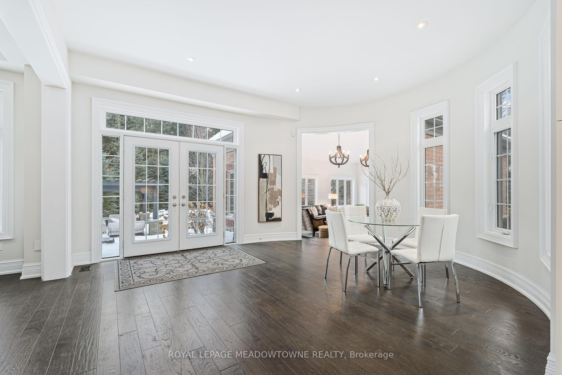 Photo 11 of 47 Barraclough Boulevard, Halton Hills, Glen Williams — HOMEH