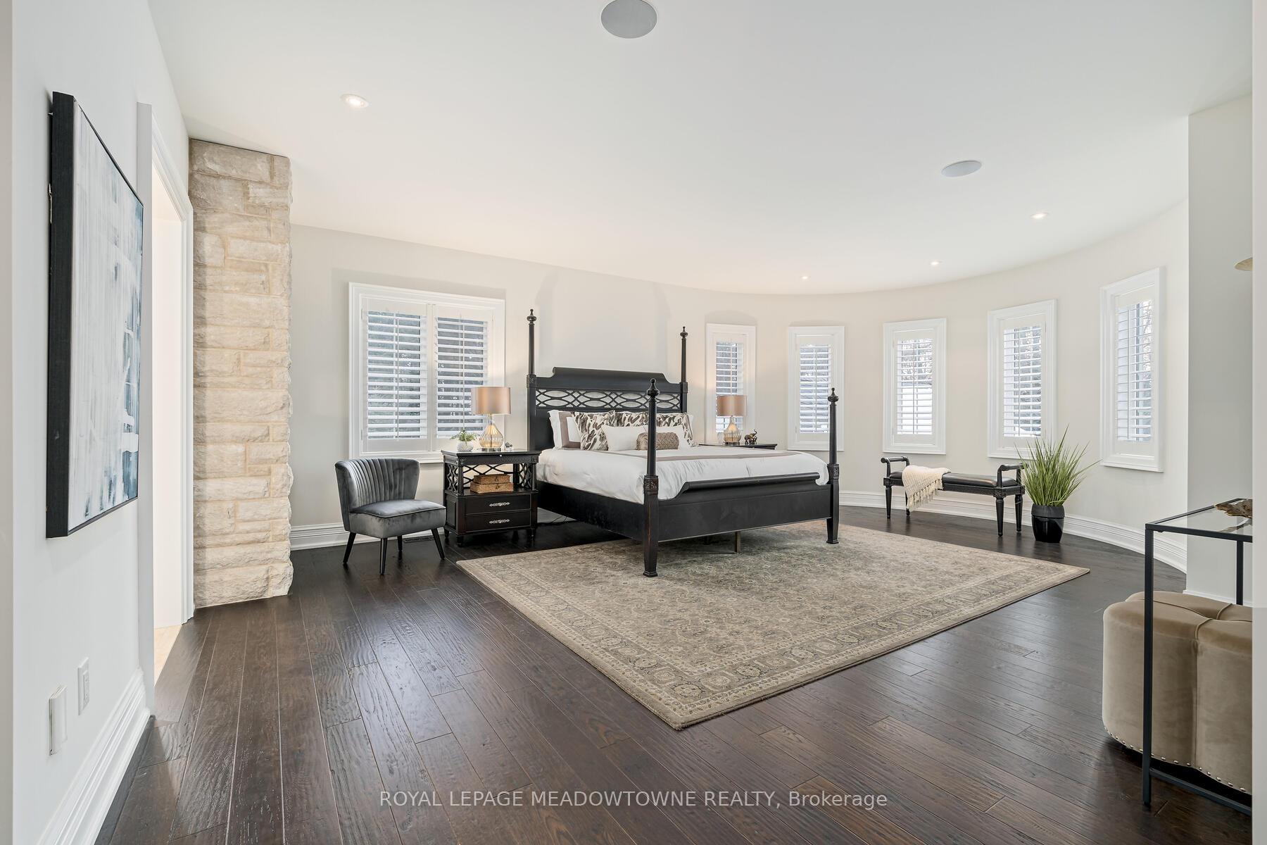Photo 18 of 47 Barraclough Boulevard, Halton Hills, Glen Williams — HOMEH