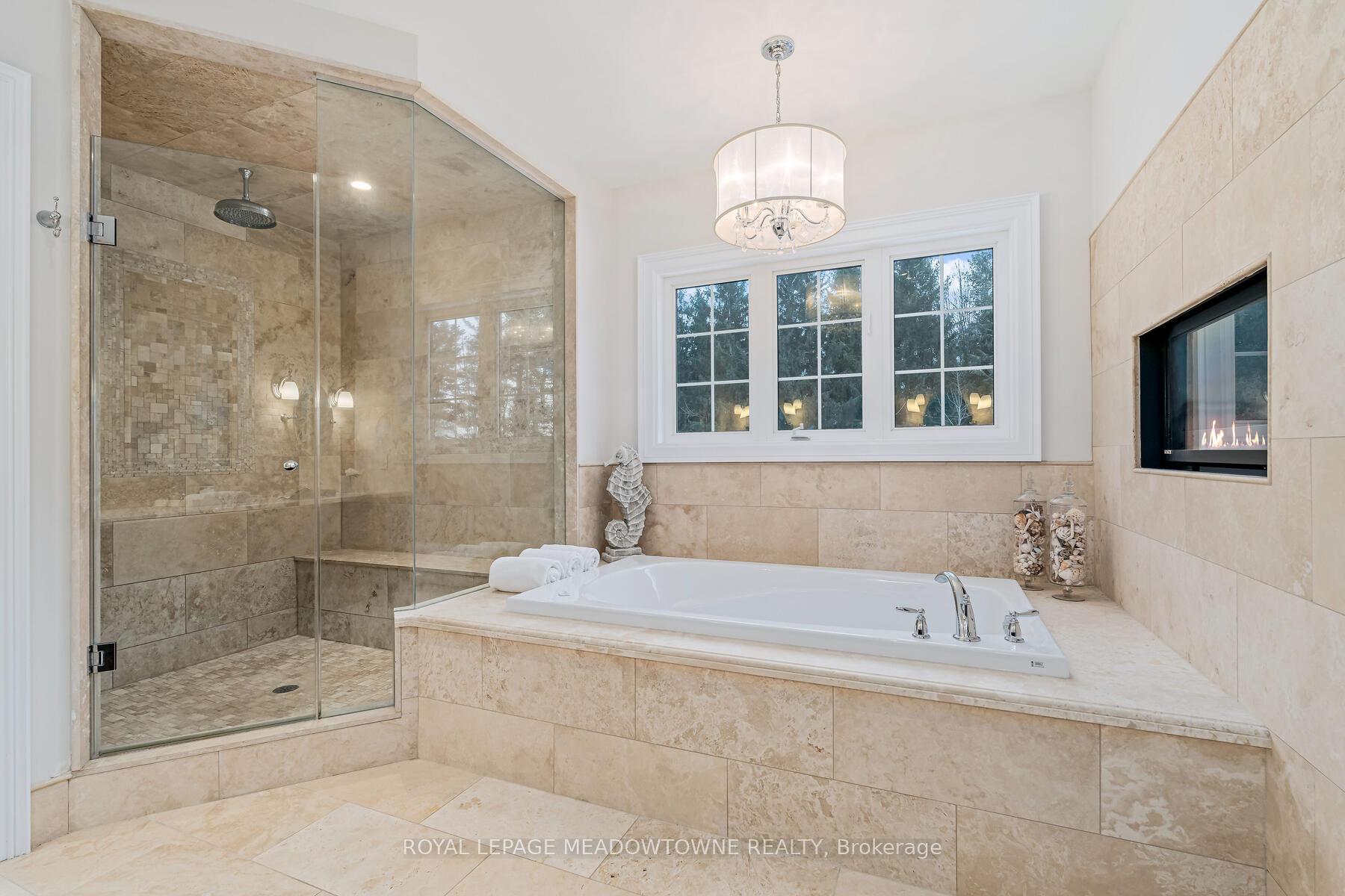 Photo 21 of 47 Barraclough Boulevard, Halton Hills, Glen Williams — HOMEH