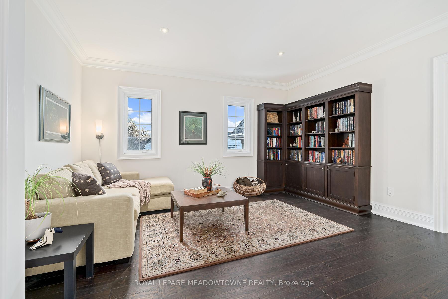 Photo 23 of 47 Barraclough Boulevard, Halton Hills, Glen Williams — HOMEH