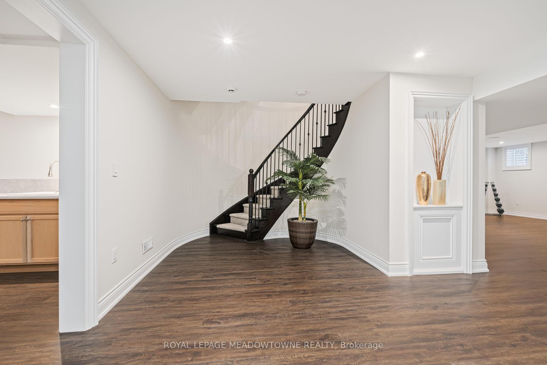 Photo 26 of 47 Barraclough Boulevard, Halton Hills, Glen Williams — HOMEH