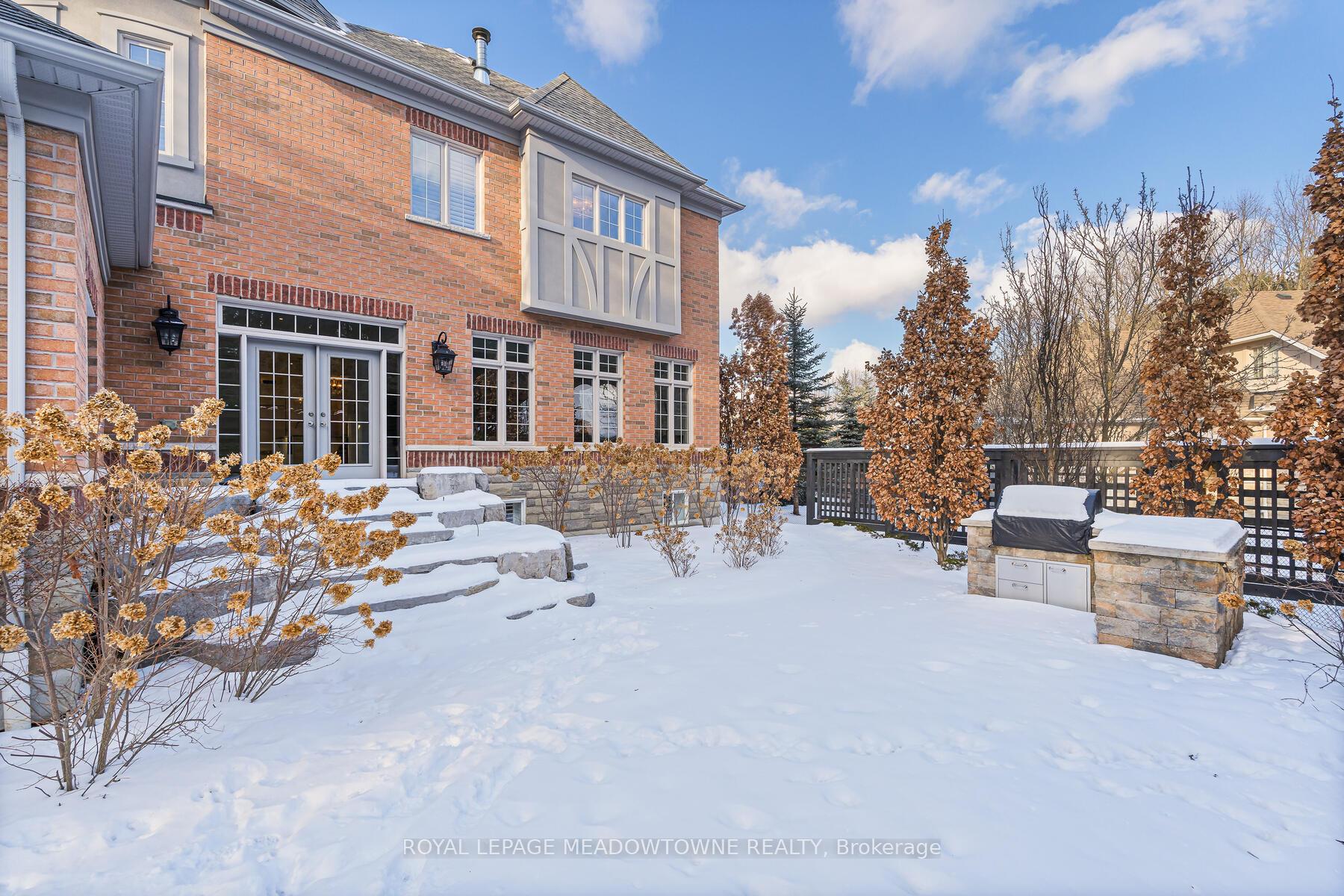 Photo 38 of 47 Barraclough Boulevard, Halton Hills, Glen Williams — HOMEH