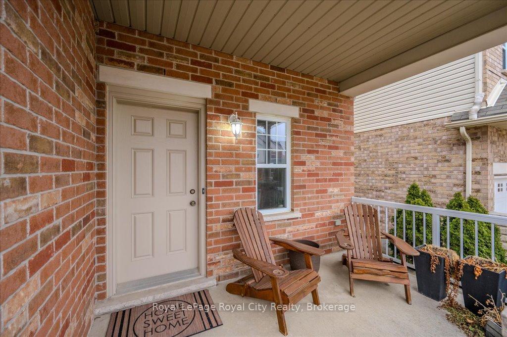 Photo 4 of 59 Amsterdam Crescent, Guelph, Pineridge/Westminster Woods — HOMEH