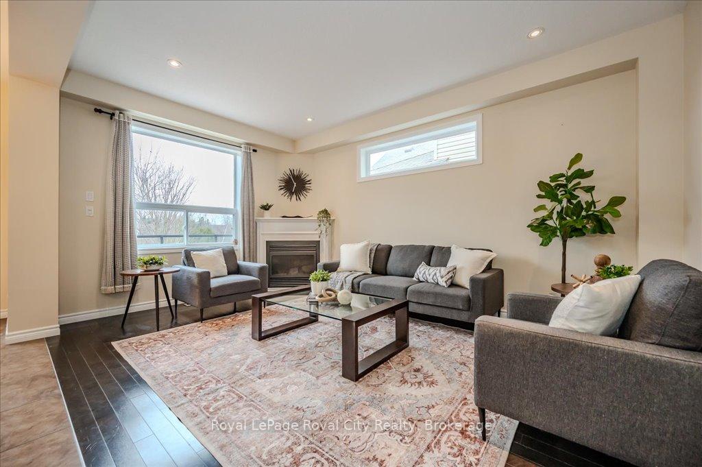 Photo 8 of 59 Amsterdam Crescent, Guelph, Pineridge/Westminster Woods — HOMEH