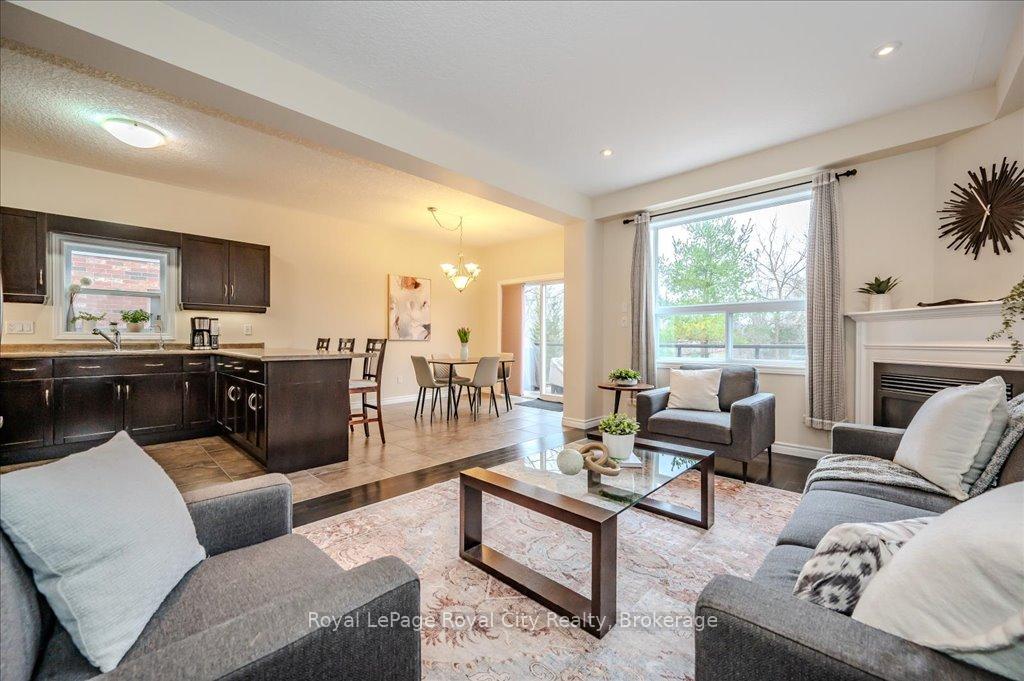 Photo 11 of 59 Amsterdam Crescent, Guelph, Pineridge/Westminster Woods — HOMEH