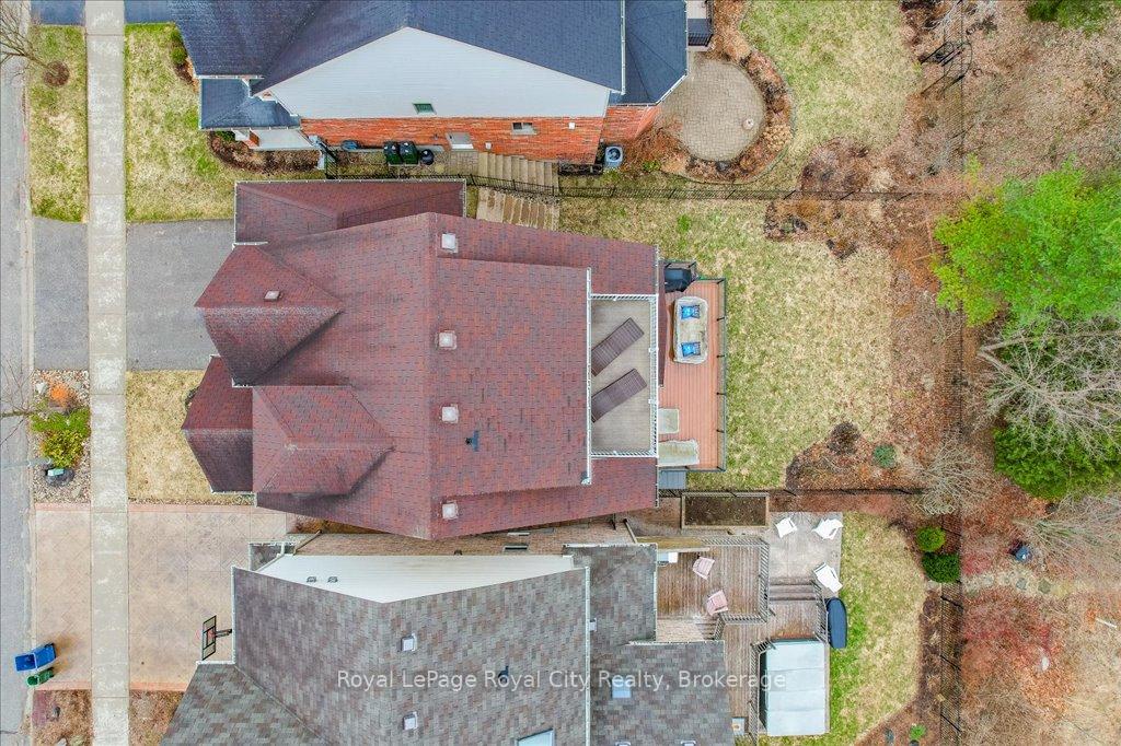 Photo 43 of 59 Amsterdam Crescent, Guelph, Pineridge/Westminster Woods — HOMEH