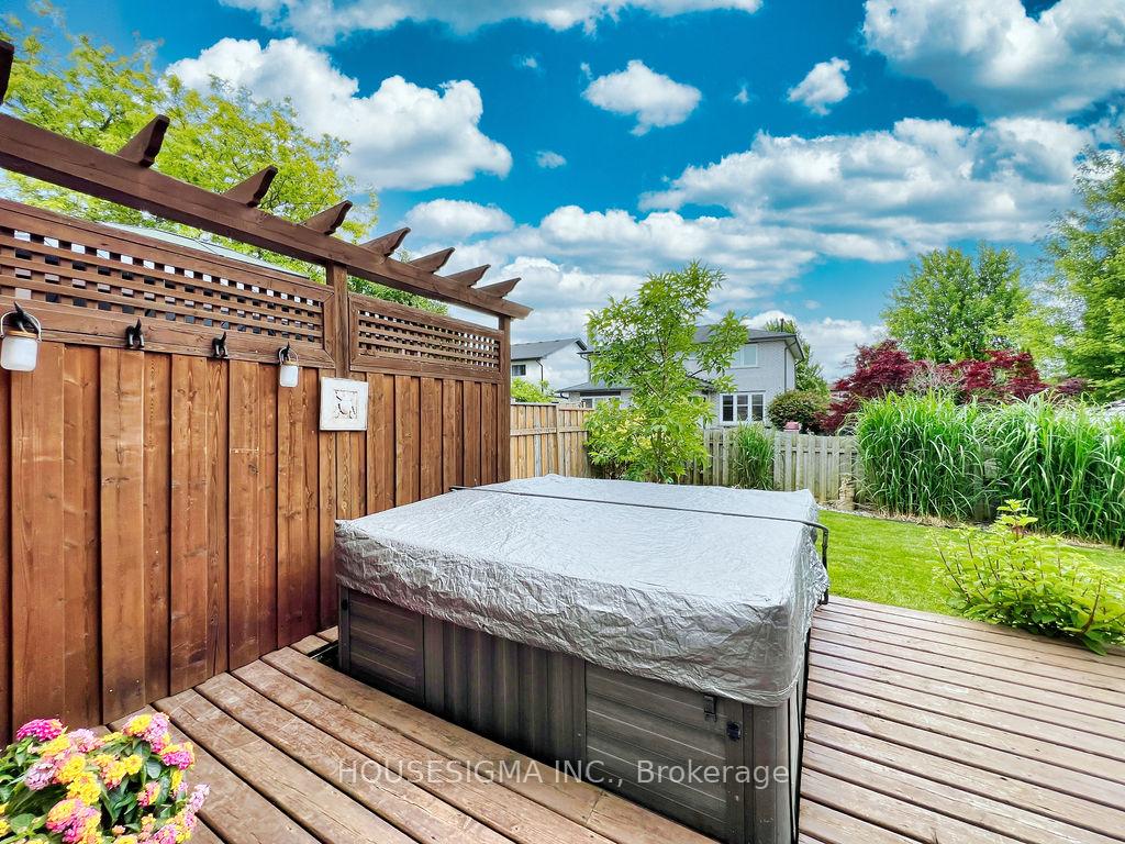 Photo 17 of 105 Devondale Street, Clarington, Courtice — HOMEH