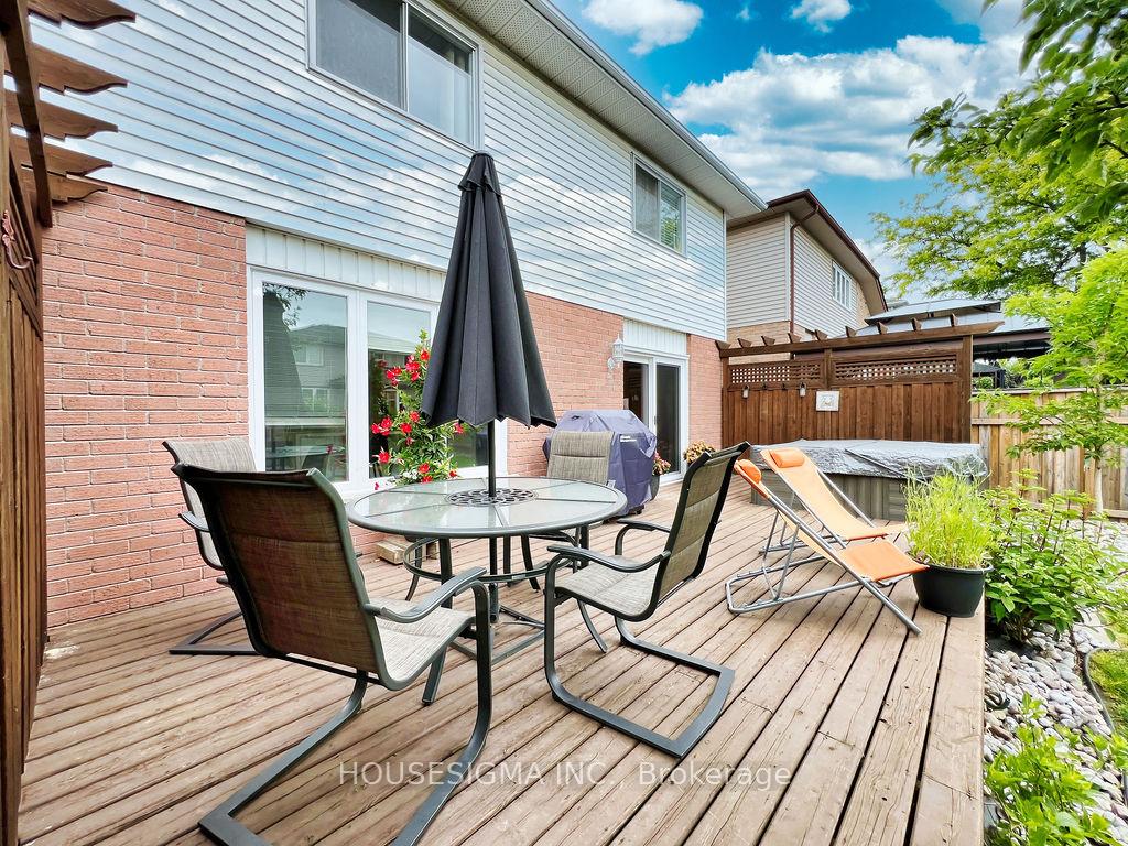 Photo 19 of 105 Devondale Street, Clarington, Courtice — HOMEH