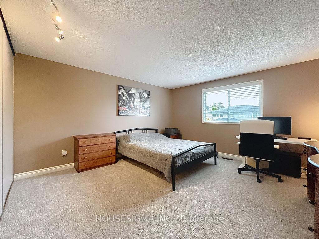 Photo 22 of 105 Devondale Street, Clarington, Courtice — HOMEH