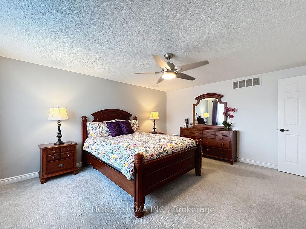 Photo 23 of 105 Devondale Street, Clarington, Courtice — HOMEH