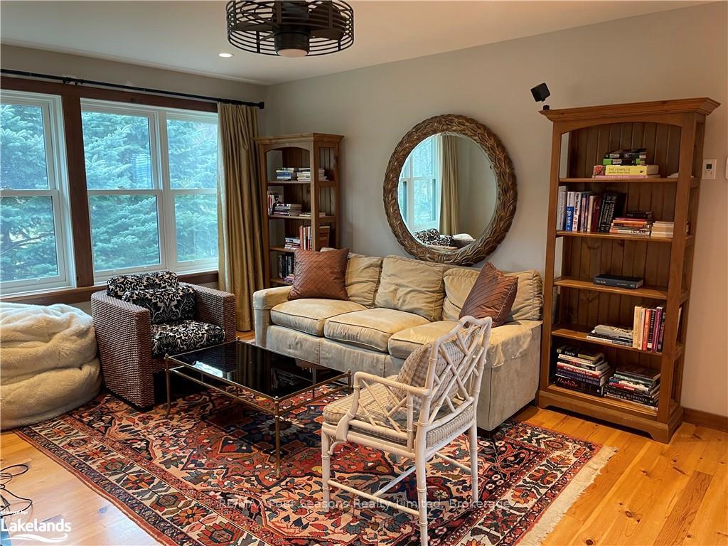 Photo 18 of 133 Kitzbuhl Crescent, Blue Mountains — HOMEH