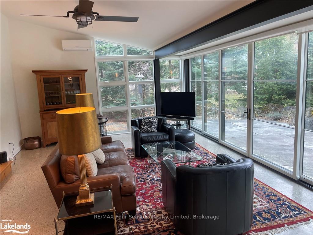 Photo 21 of 133 Kitzbuhl Crescent, Blue Mountains — HOMEH