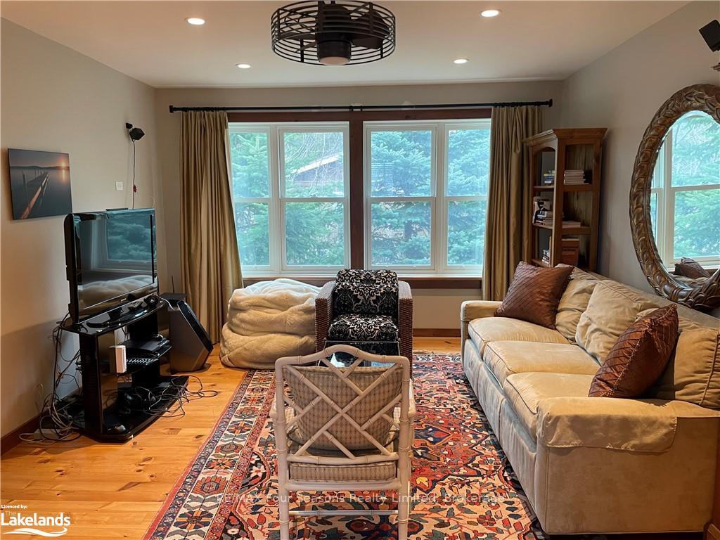 Photo 27 of 133 Kitzbuhl Crescent, Blue Mountains — HOMEH