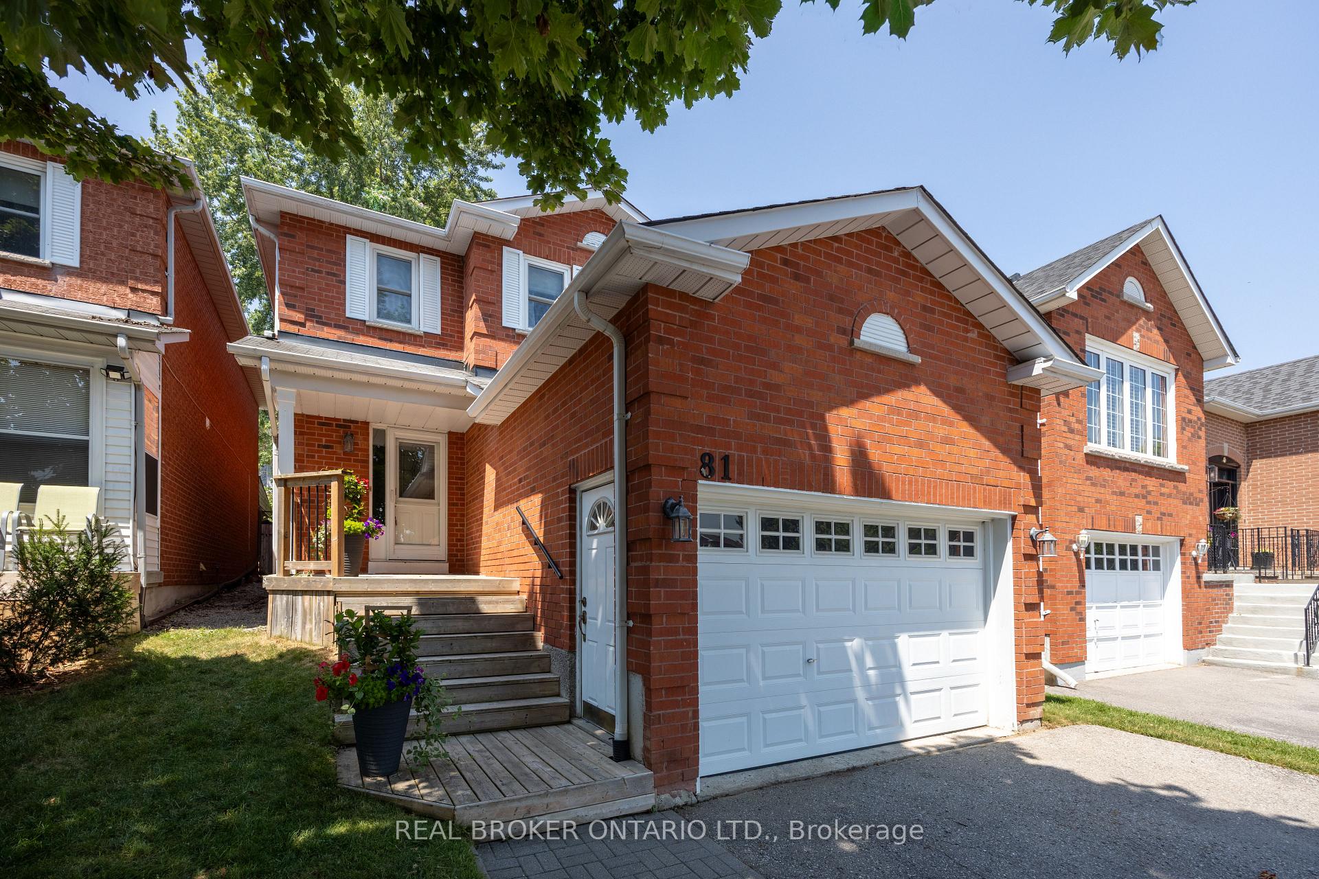 Front of 81 Mccrimmon Crescent