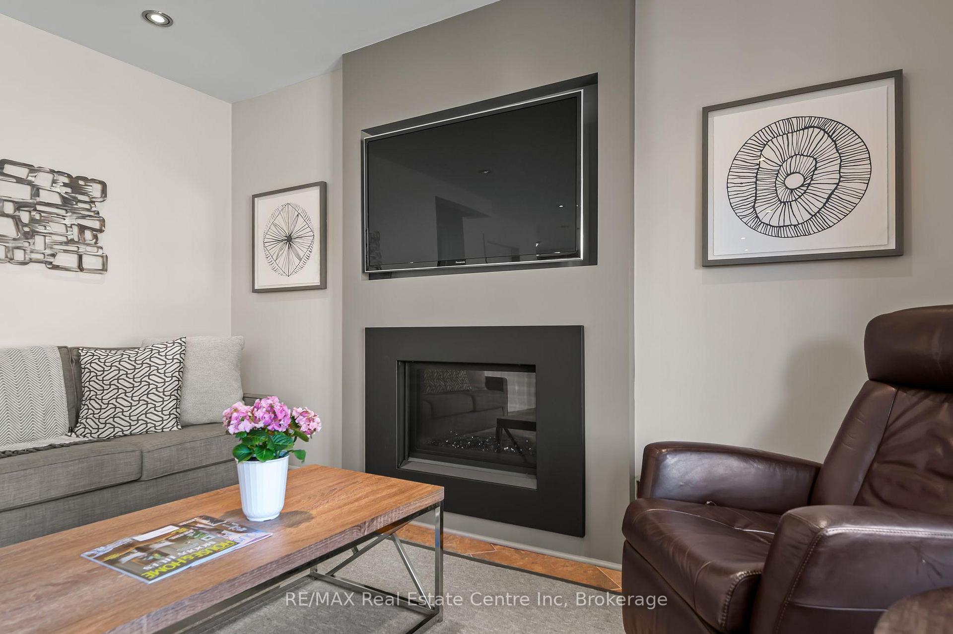 Photo 6 of 71 Ptarmigan Drive, Guelph, Kortright Hills — HOMEH