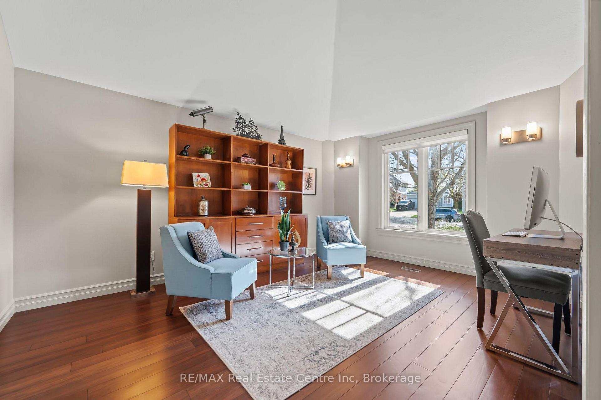 Photo 18 of 71 Ptarmigan Drive, Guelph, Kortright Hills — HOMEH