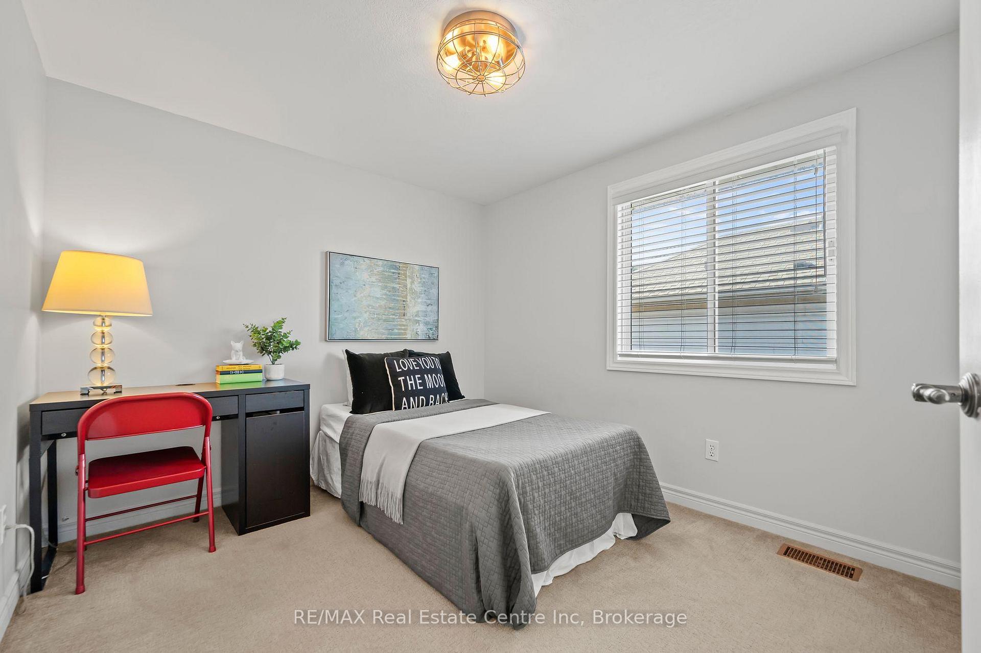 Photo 25 of 71 Ptarmigan Drive, Guelph, Kortright Hills — HOMEH