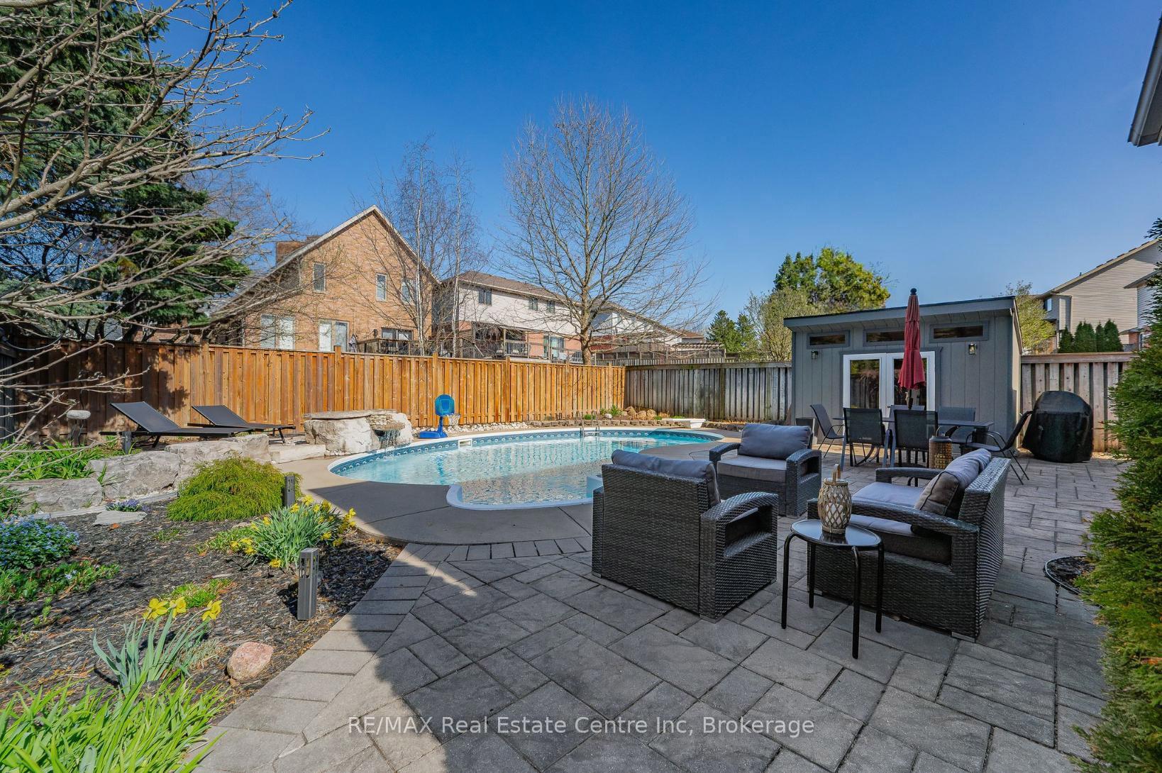 Photo 34 of 71 Ptarmigan Drive, Guelph, Kortright Hills — HOMEH