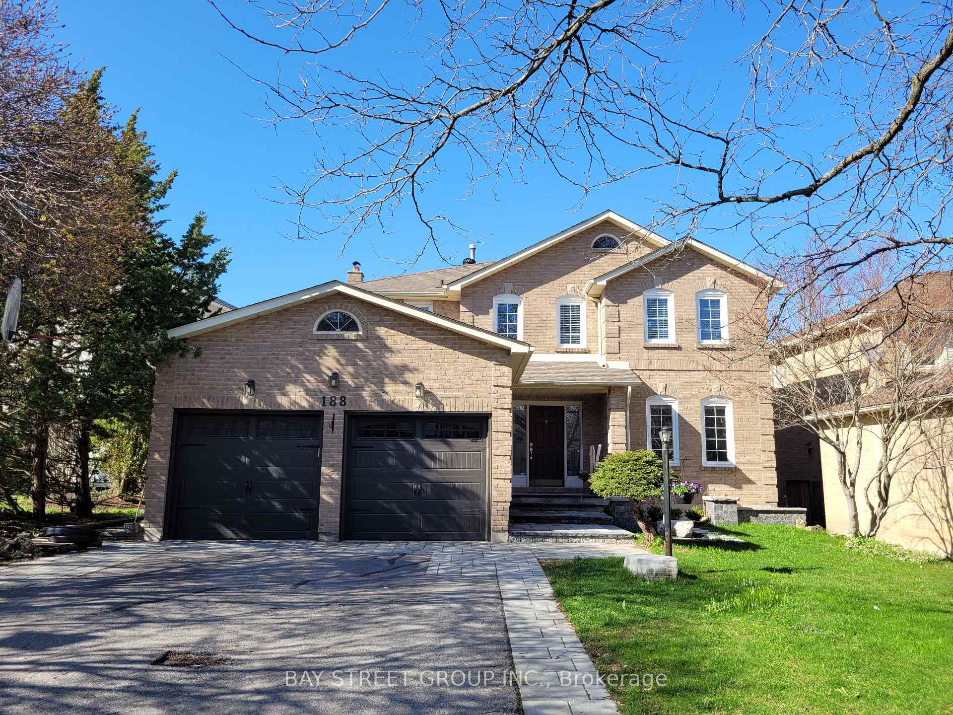 Photo 1 of 188 Timpson Drive, Aurora, Aurora Heights — HOMEH
