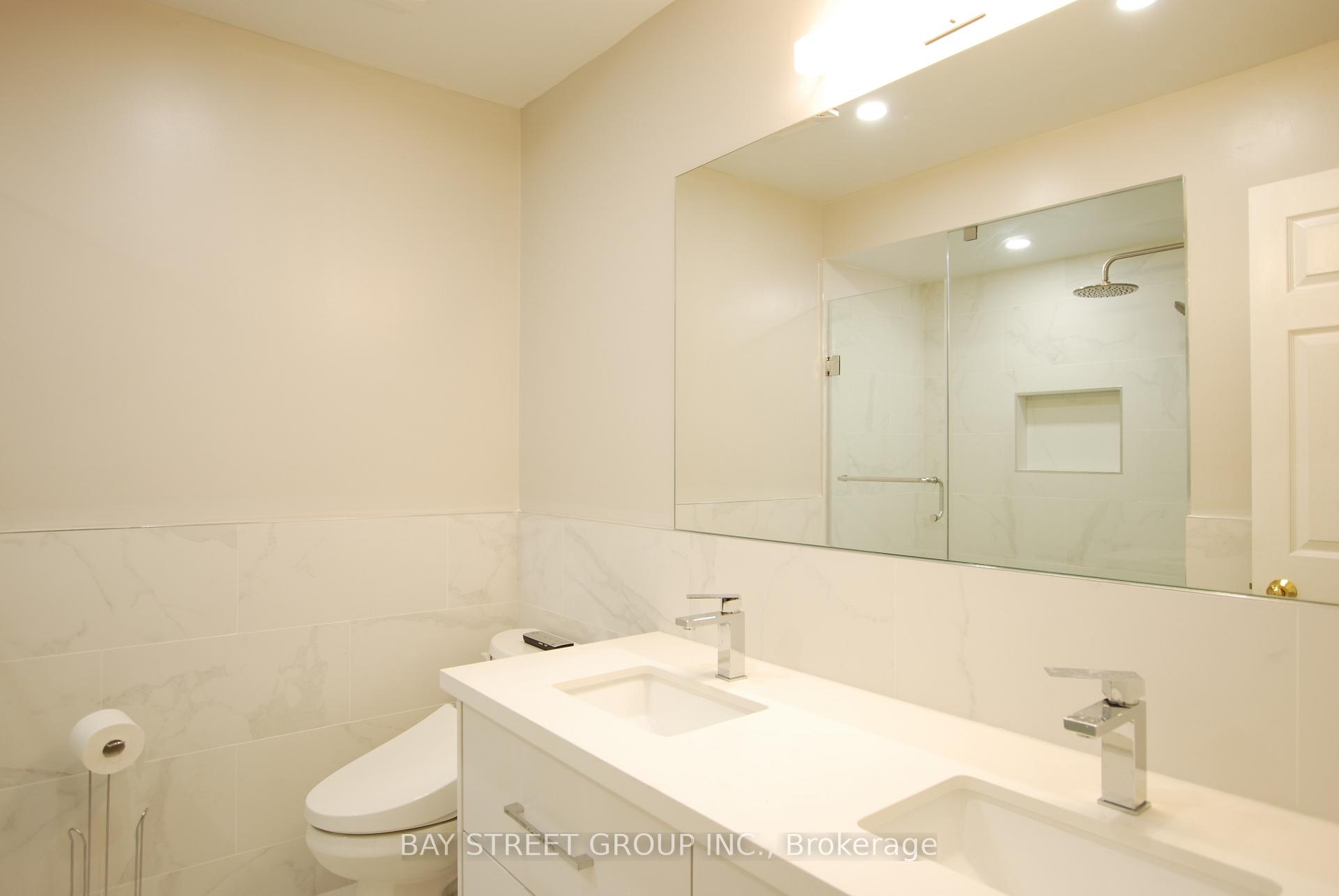 Photo 30 of 188 Timpson Drive, Aurora, Aurora Heights — HOMEH