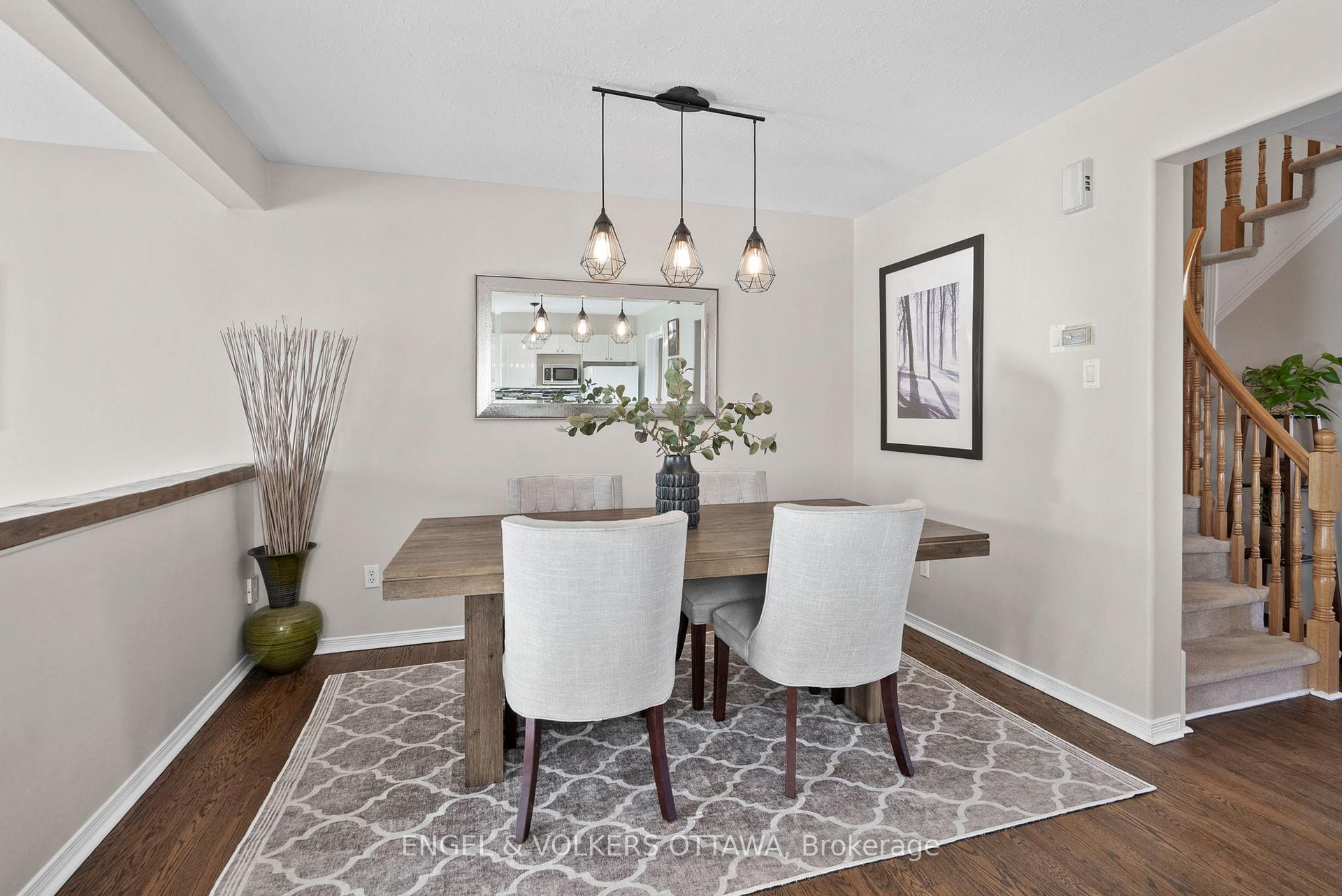 Photo 11 of 47 Splinter Crescent, Ottawa, Fairfield Heights — HOMEH