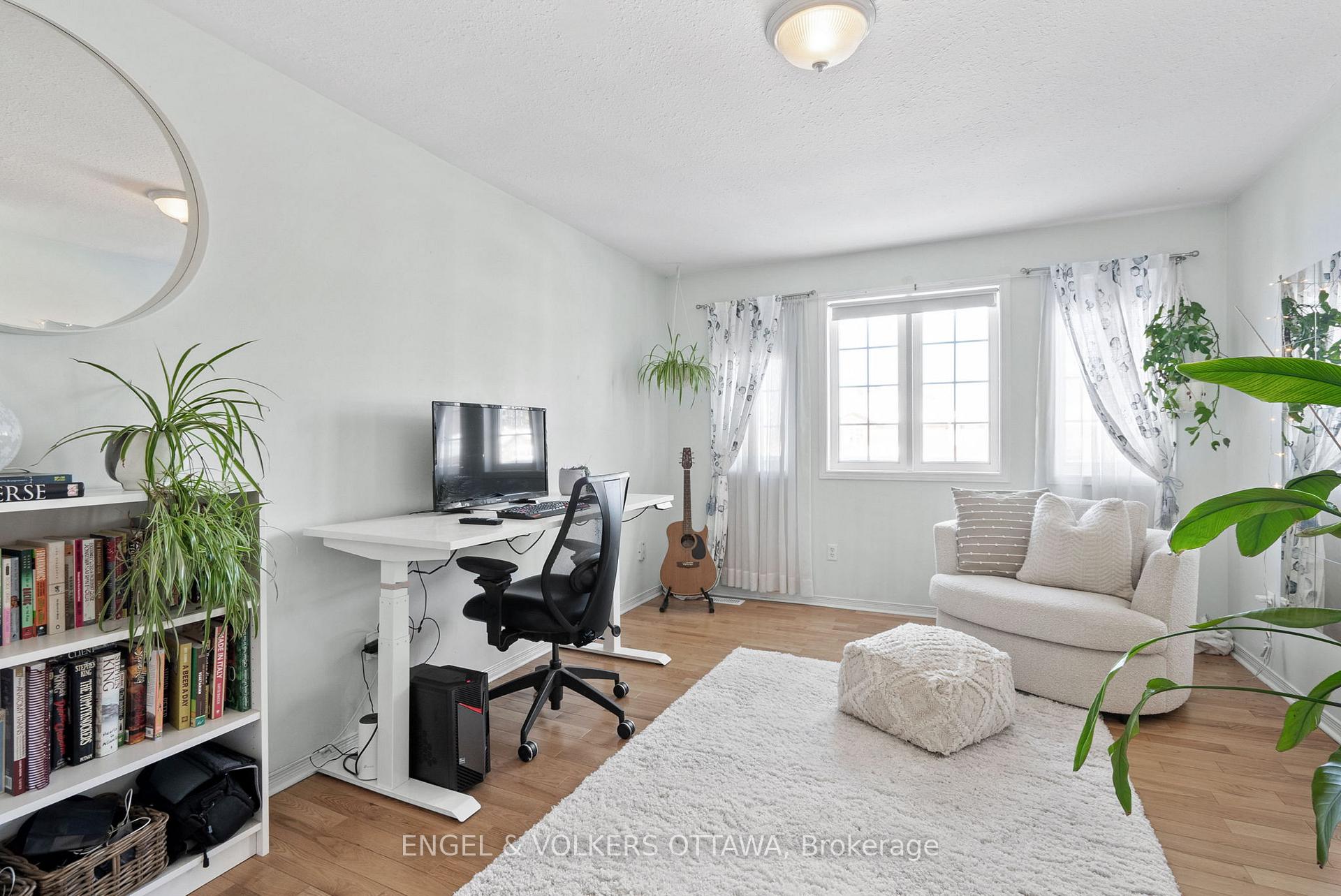 Photo 19 of 47 Splinter Crescent, Ottawa, Fairfield Heights — HOMEH