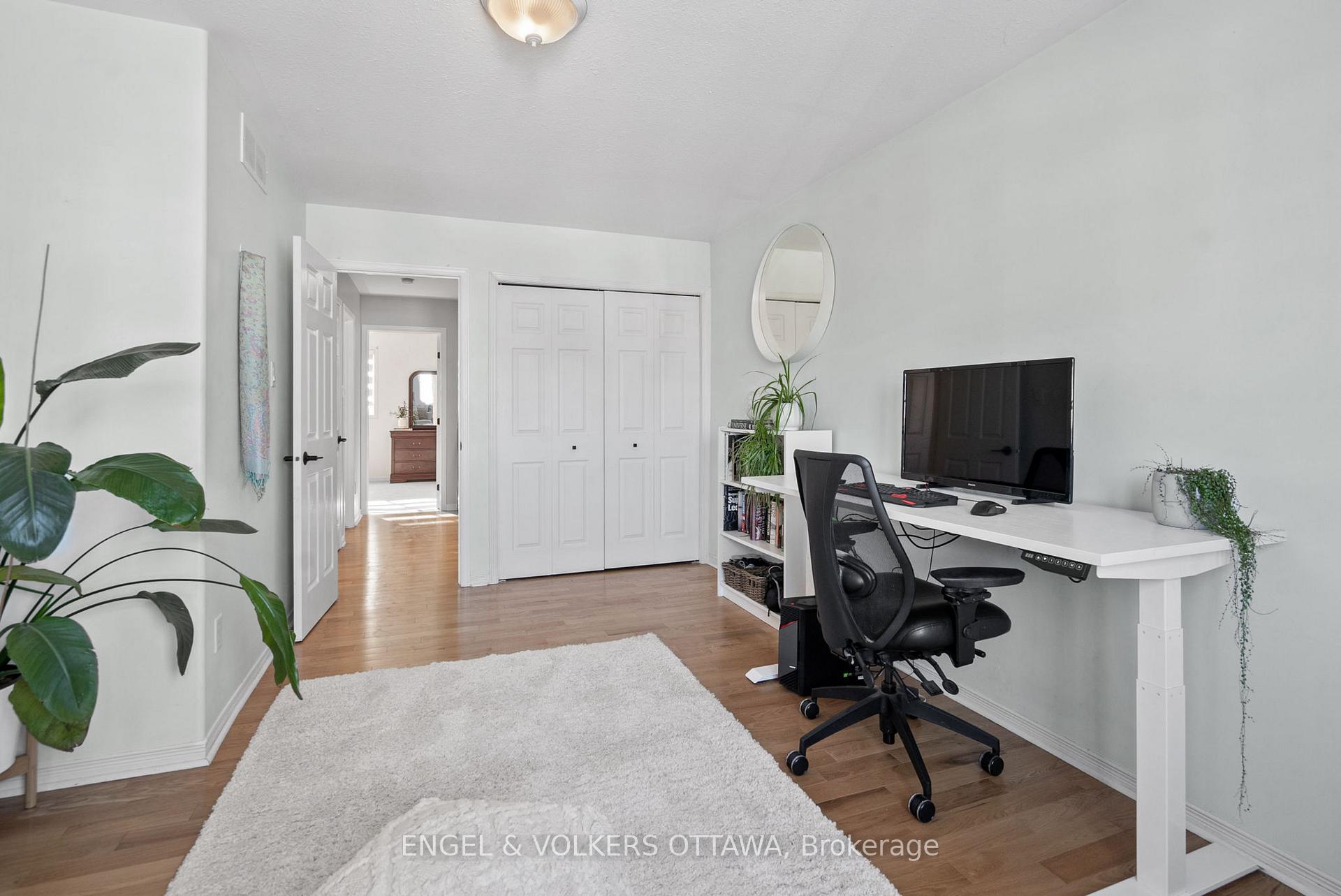 Photo 20 of 47 Splinter Crescent, Ottawa, Fairfield Heights — HOMEH