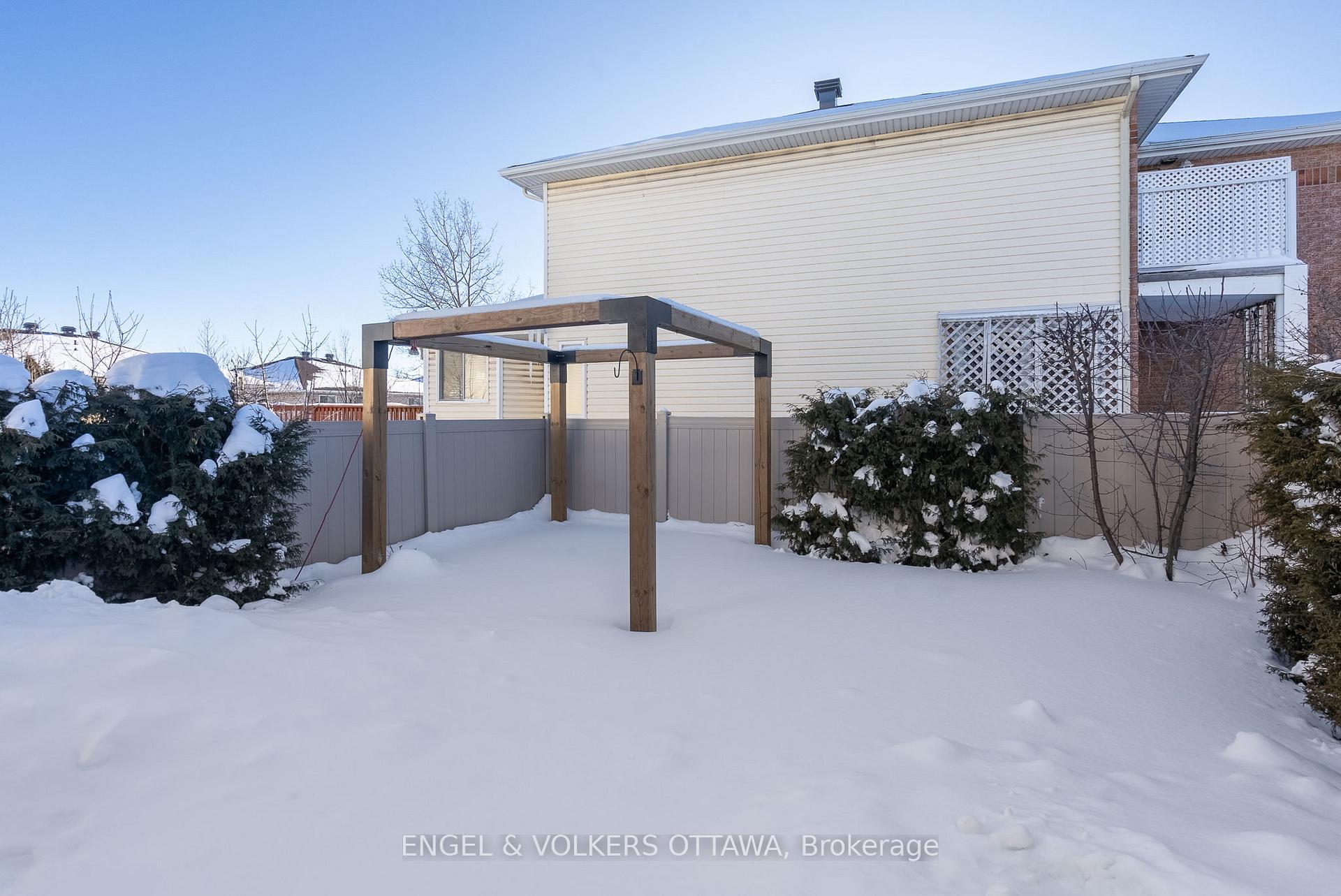 Photo 31 of 47 Splinter Crescent, Ottawa, Fairfield Heights — HOMEH