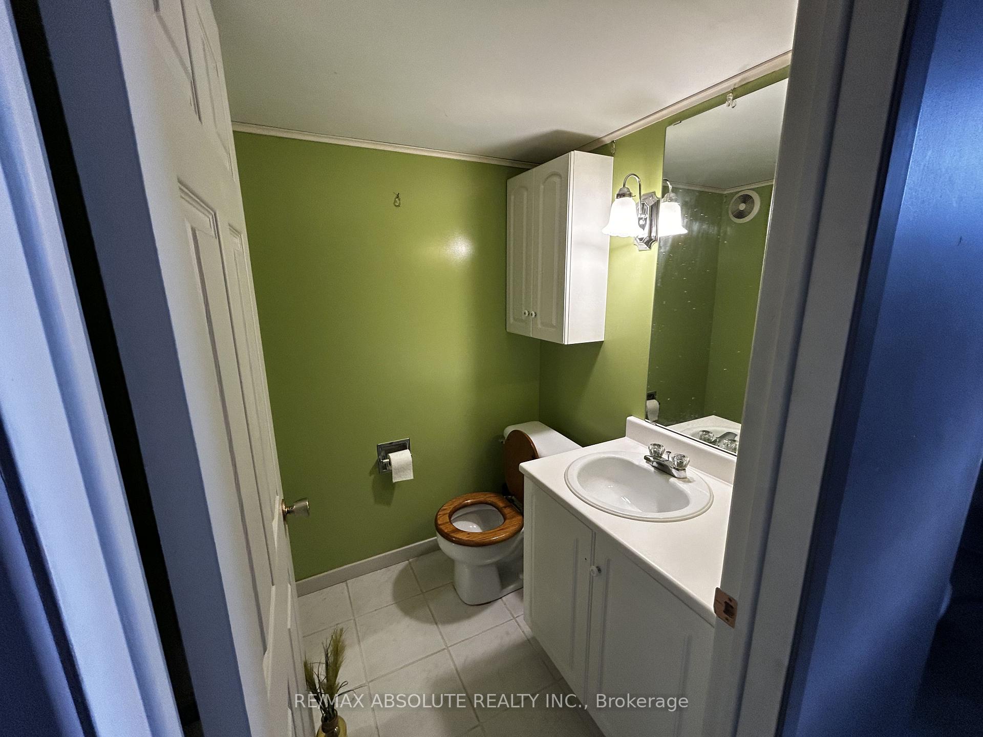 Photo 17 of 68 Daniel Street S, Arnprior — HOMEH