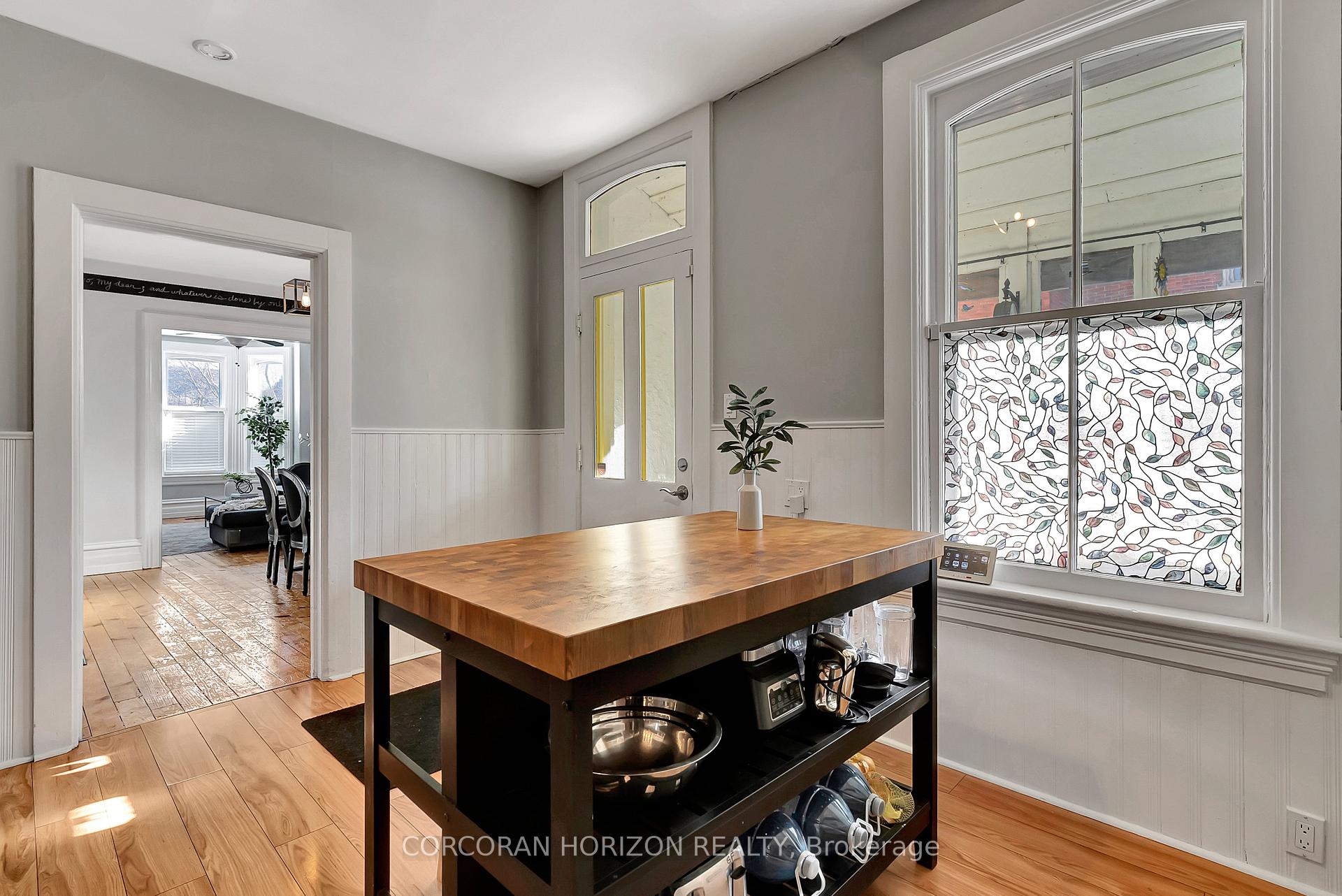 Photo 17 of 120 Grand Avenue S, Cambridge — HOMEH