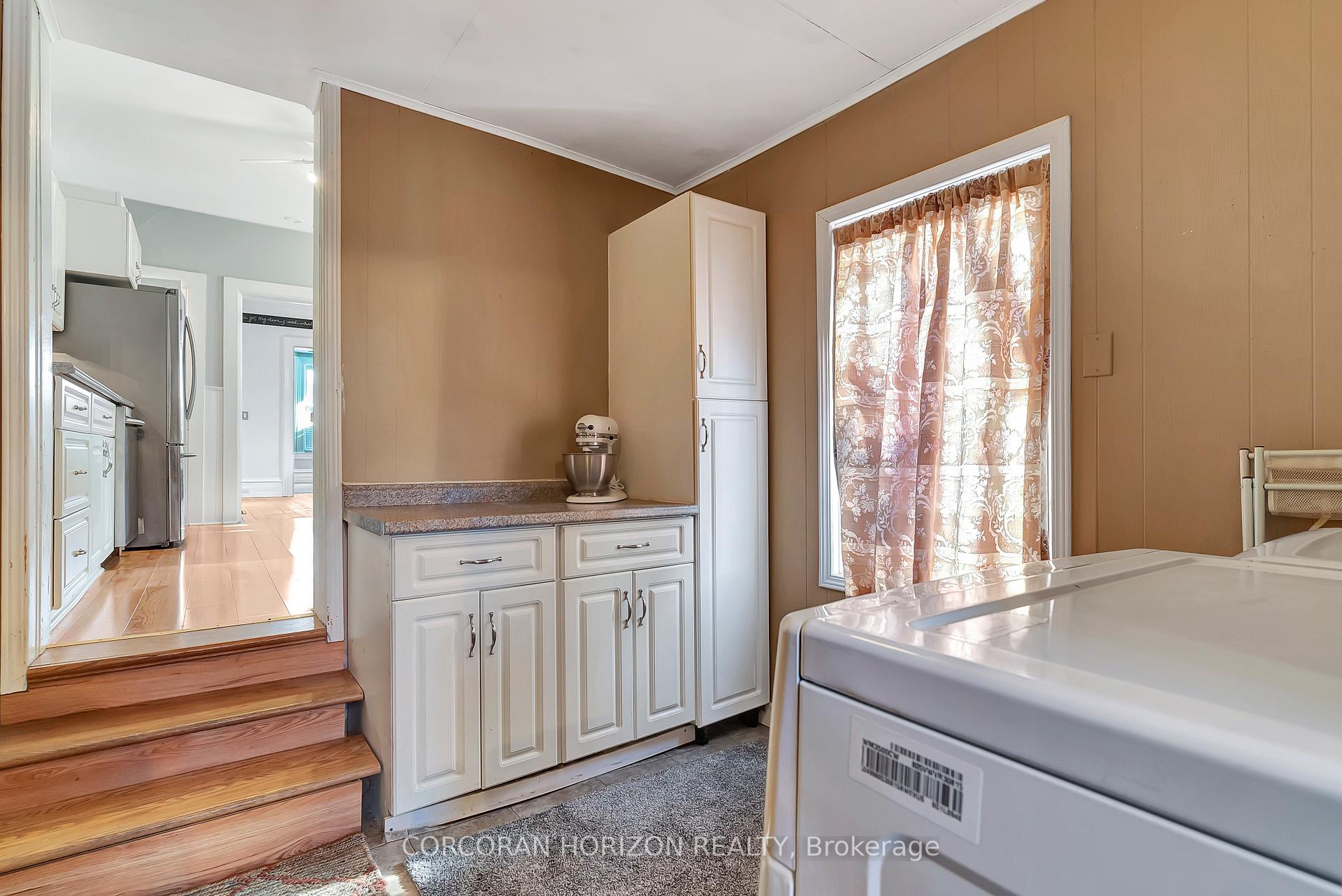 Photo 19 of 120 Grand Avenue S, Cambridge — HOMEH