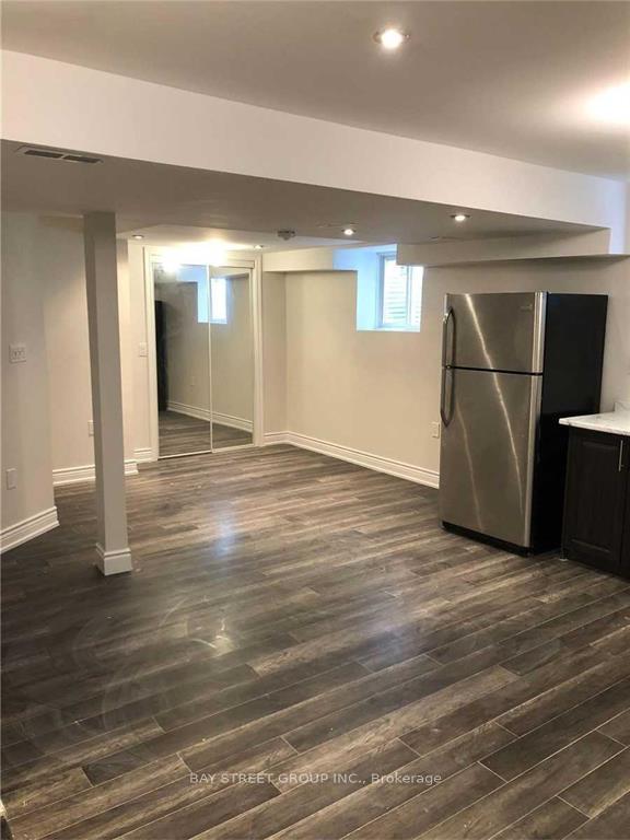 Photo 4 of Unit Lower, 110 Turquoise Crescent, Brampton, Brampton East — HOMEH