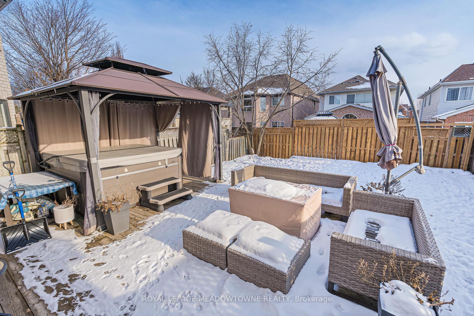 Photo 36 of 22 Stone Street, Halton Hills, Georgetown — HOMEH