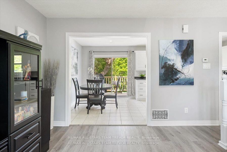 Photo 6 of 238 Pine Beach Drive, Georgina, Keswick South — HOMEH